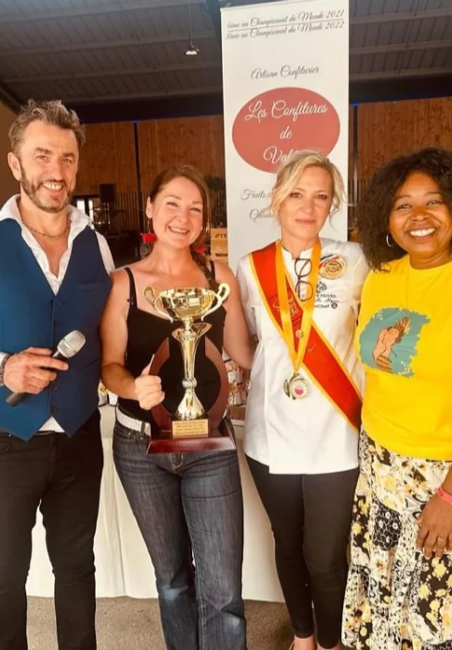 La confiture Pêche-Abricot aux Amandes, médaille de bronze 2024